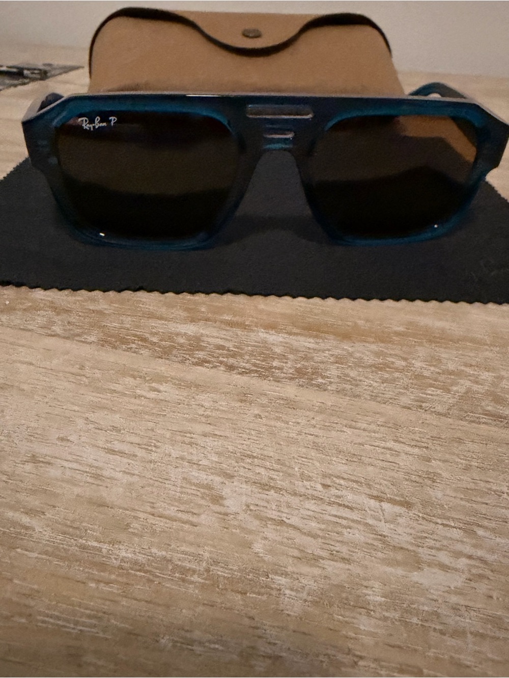 Ray-Ban Acetate Sunnies - Picture 4 of 11